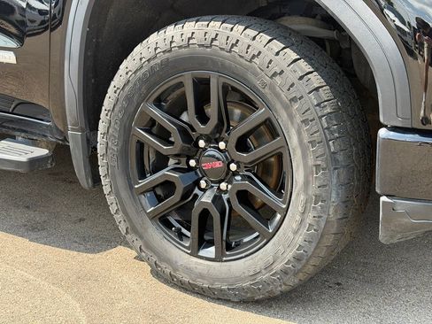 Used 2022 GMC Sierra 1500 Elevation w/ Elevation Premium Package AWD/4WD image 23
