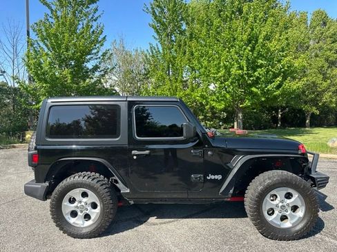 Used 2018 Jeep Wrangler Sport AWD/4WD image 2