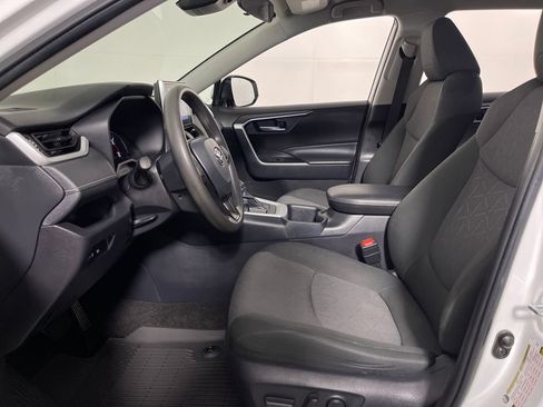 Certified 2025 Toyota RAV4 XLE FWD image 12