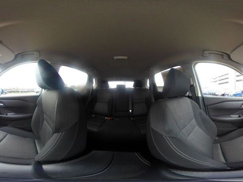 Used 2025 Nissan Rogue SV image 44