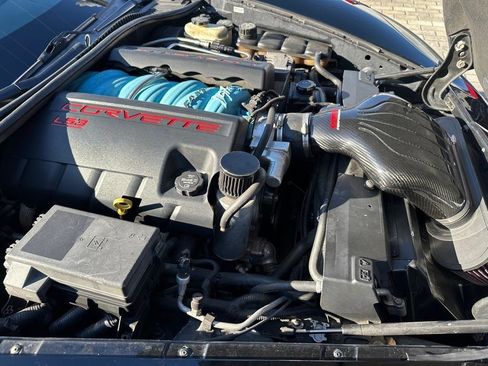 Used 2010 Chevrolet Corvette Coupe w/ 1LT image 22