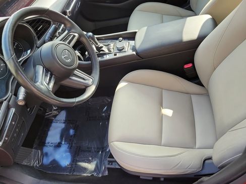 Used 2022 MAZDA MAZDA3 s image 19