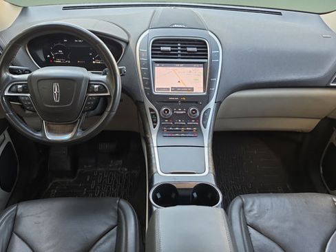 Used 2020 Lincoln Nautilus Reserve AWD/4WD image 7
