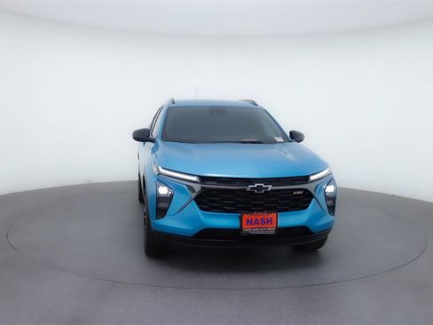 Used 2025 Chevrolet Trax RS w/ Driver Confidence Package image 12