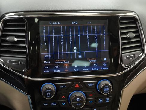 Certified 2020 Jeep Grand Cherokee Limited w/ Luxury Group II image 35