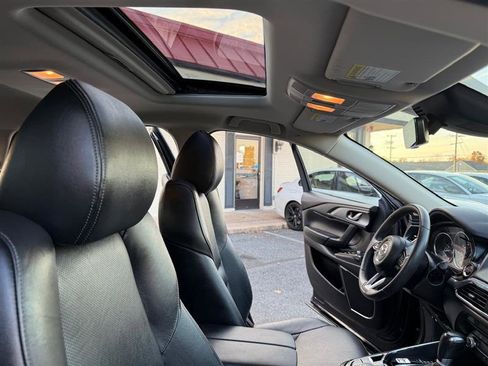 Used 2019 MAZDA CX-9 Touring w/ Touring Premium Package image 17