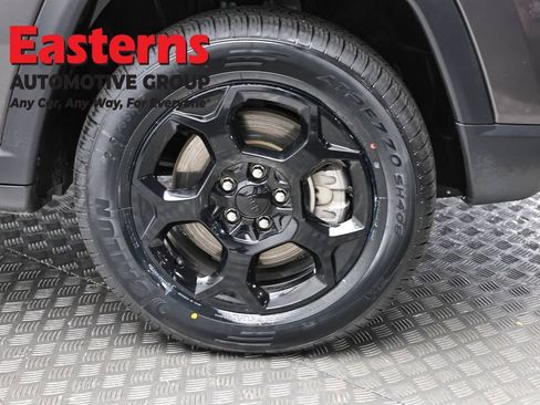 Used 2023 Jeep Compass Trailhawk AWD/4WD image 30