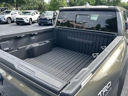 Used 2024 Toyota Tacoma TRD Off-Road w/ TRD Off Road Upgrade Package AWD/4WD image 12