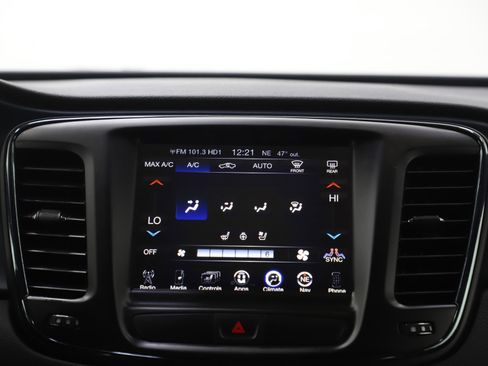 Used 2016 Chrysler 200 S w/ Navigation & Sound Group I image 16