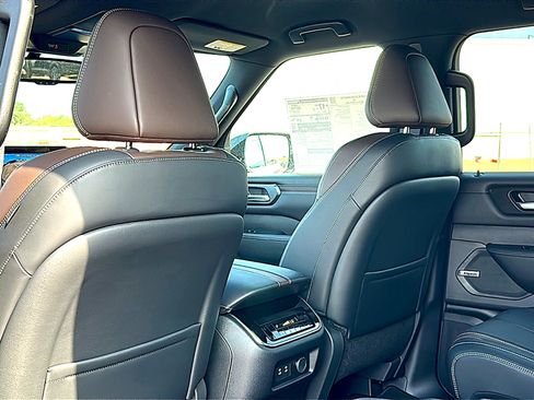 New 2026 Nissan Armada SL AWD/4WD image 12