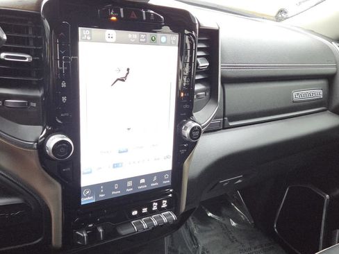 Used 2024 RAM 2500 Laramie w/ Safety Group AWD/4WD image 29