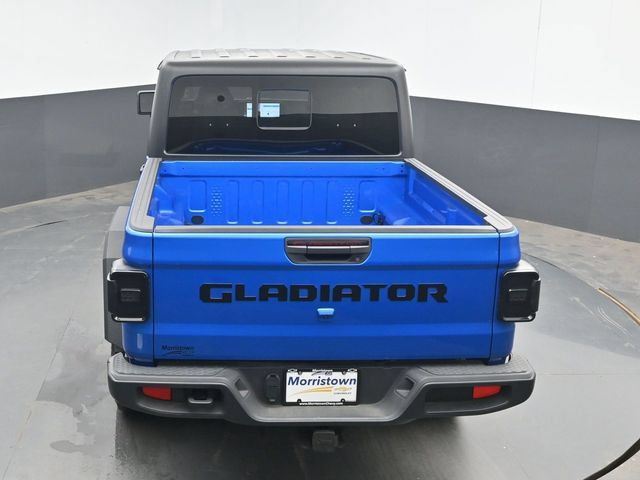Used 2024 Jeep Gladiator Sport AWD/4WD image 35