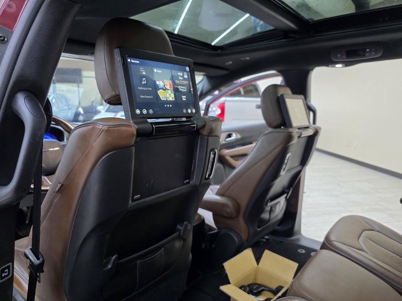 Used 2020 Chrysler Pacifica Limited w/ Advanced Safetytec Group FWD image 27