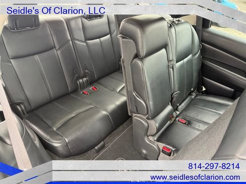 Used 2018 Nissan Pathfinder SL image 16