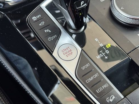 Used 2025 BMW X4 xDrive30i image 29