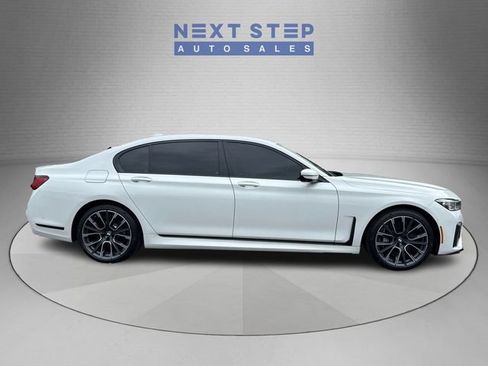 Used 2020 BMW 750i xDrive w/ Executive Package AWD/4WD image 9
