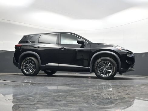 Used 2023 Nissan Rogue S AWD/4WD image 32