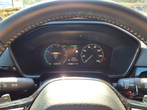 Used 2025 Honda CR-V Sport Touring image 10