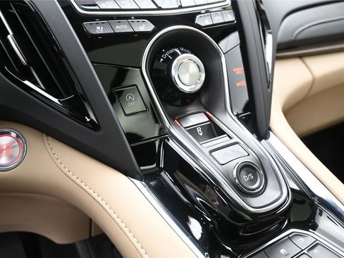 Certified 2024 Acura RDX SH-AWD w/ Advance Package image 5