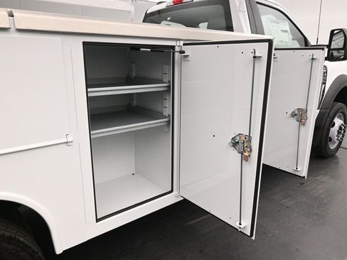 New 2025 Ford F550 2WD Regular Cab Super Duty image 25