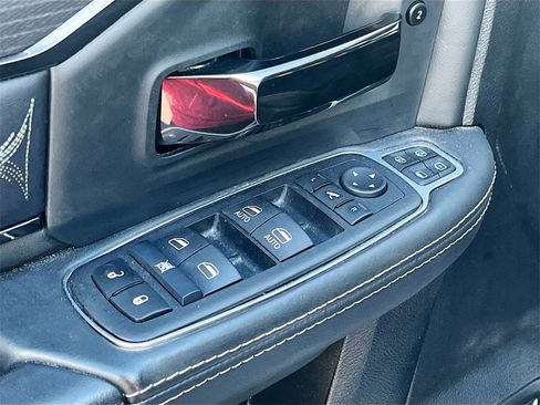 Used 2024 RAM 2500 Limited image 18