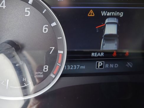 Certified 2025 Nissan Frontier SV image 25