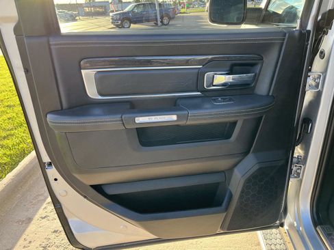 Used 2018 RAM 1500 Limited image 13