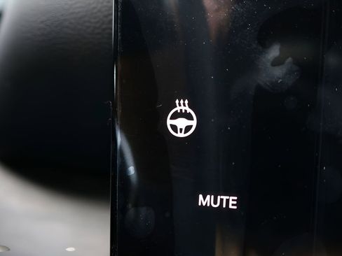 New 2026 Jeep Grand Cherokee Limited RWD image 23