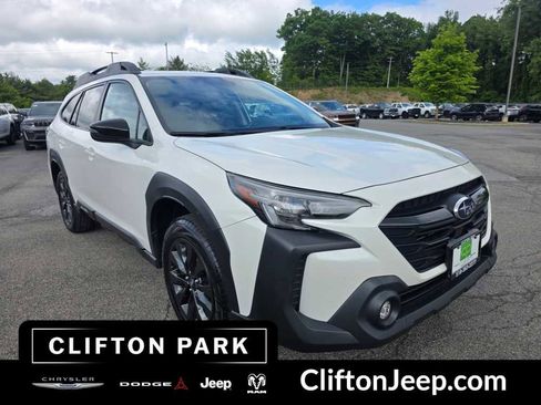 Used 2023 Subaru Outback Onyx Edition AWD/4WD image 3