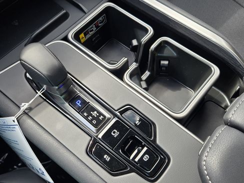 New 2026 Lexus TX 500h AWD image 27