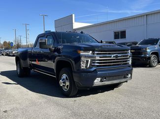 Used 2023 Chevrolet Silverado 3500 High Country w/ Safety Package II video 1
