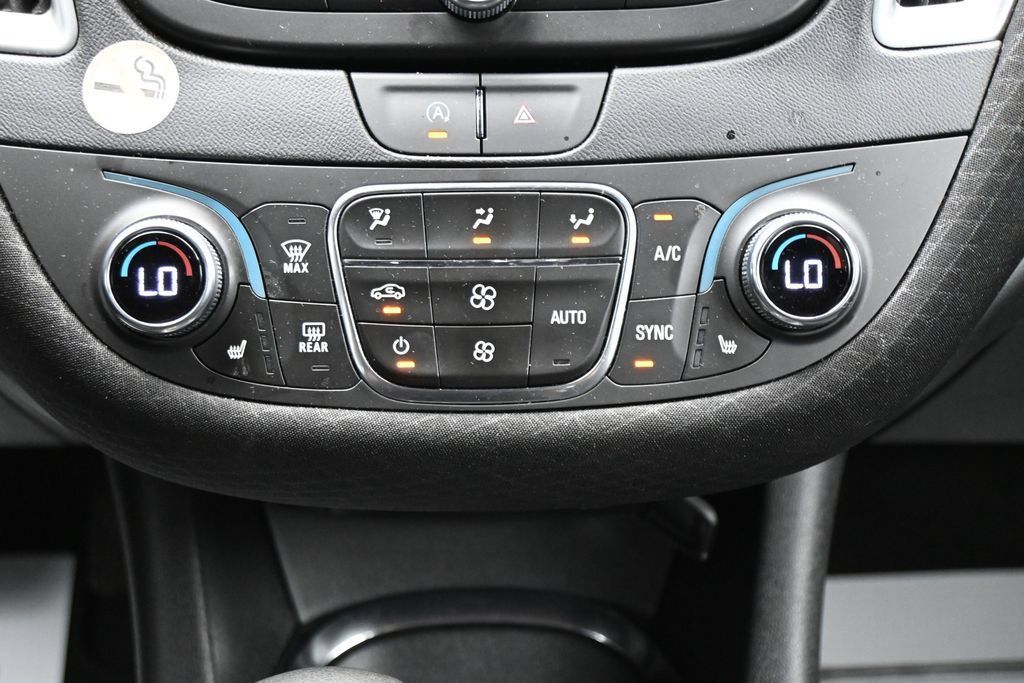 Used 2024 Chevrolet Malibu LT FWD image 21