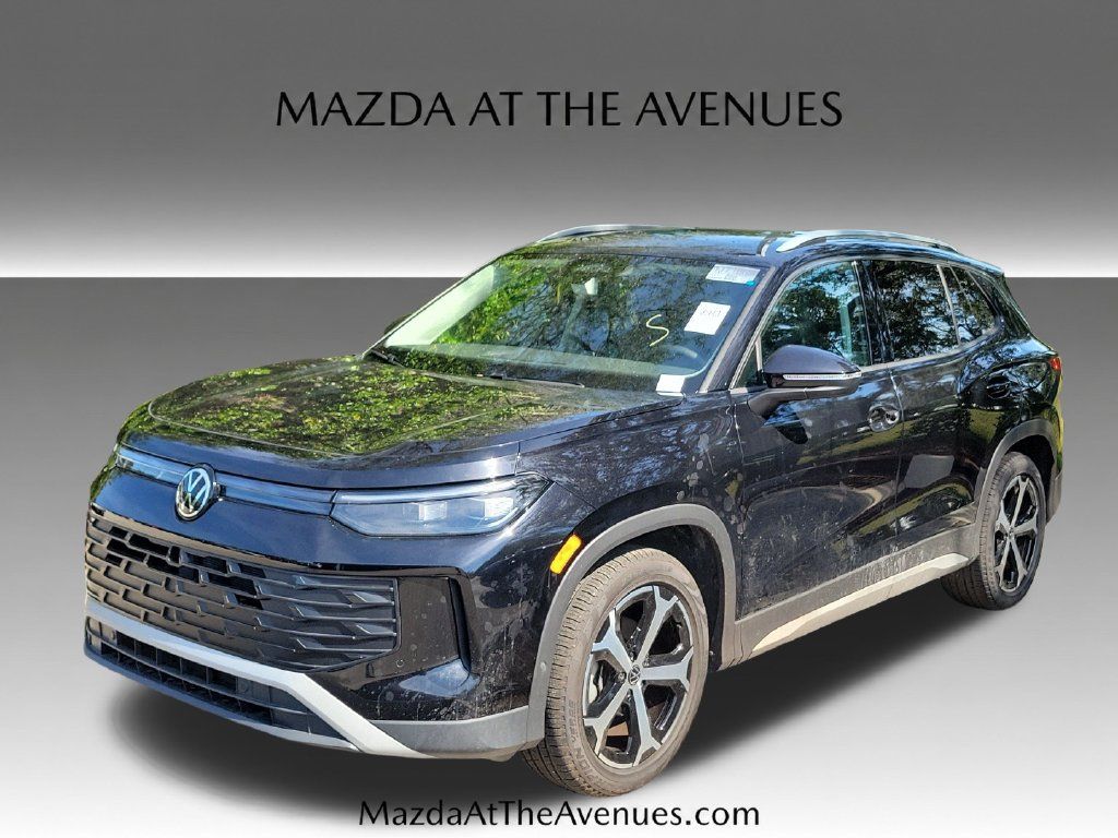 Used 2025 Volkswagen Tiguan SE FWD 360° Tour