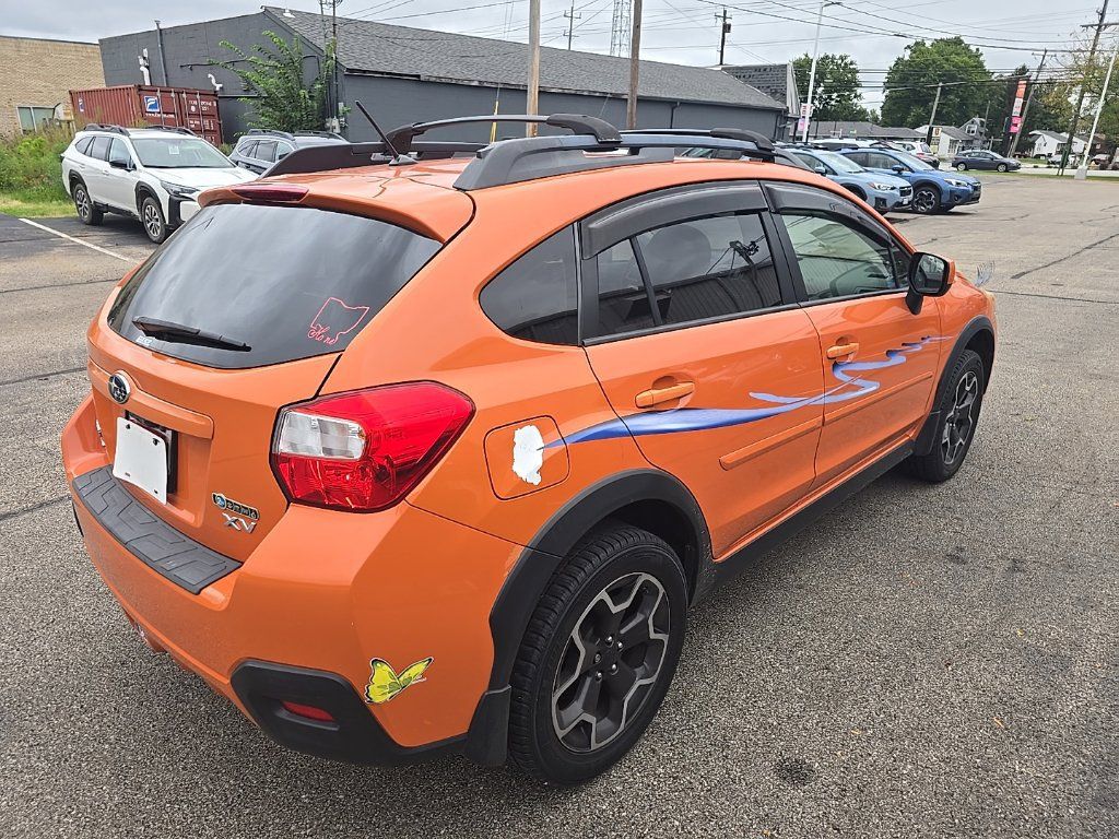 Used 2014 Subaru Crosstrek 2.0i Premium w/ Moonroof Package AWD/4WD image 2