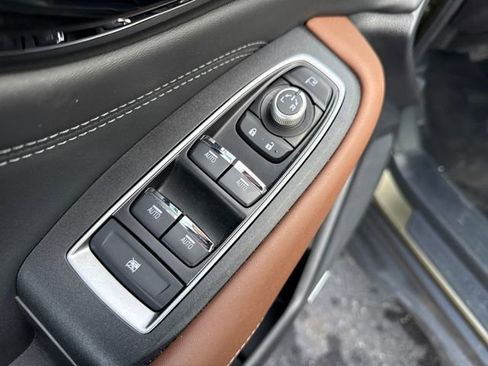 Used 2023 Subaru Outback Touring image 16