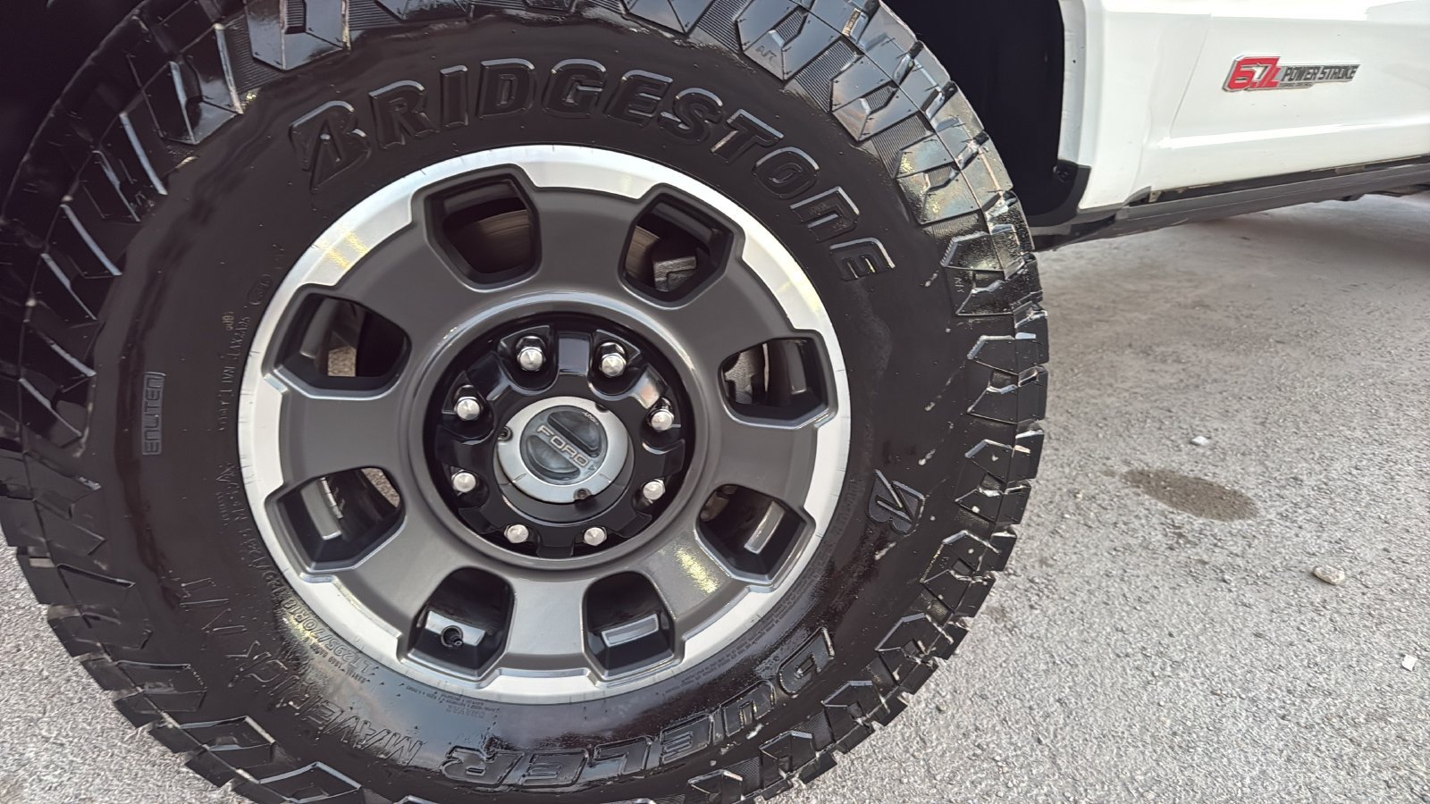 Used 2024 Ford F250 Platinum w/ Tremor Off-Road Package AWD/4WD image 29