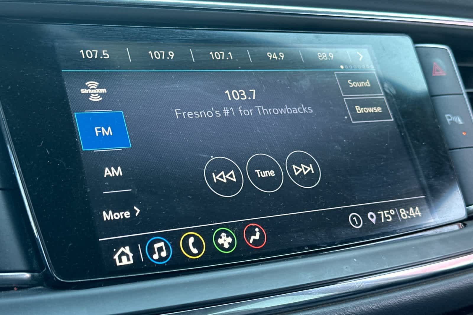 Used 2021 Buick Enclave Essence FWD image 21