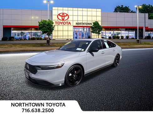 Used 2023 Honda Accord Sport image 1