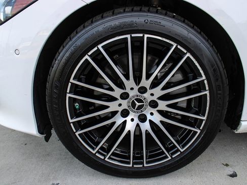 Used 2023 Mercedes-Benz C 300 Sedan image 32