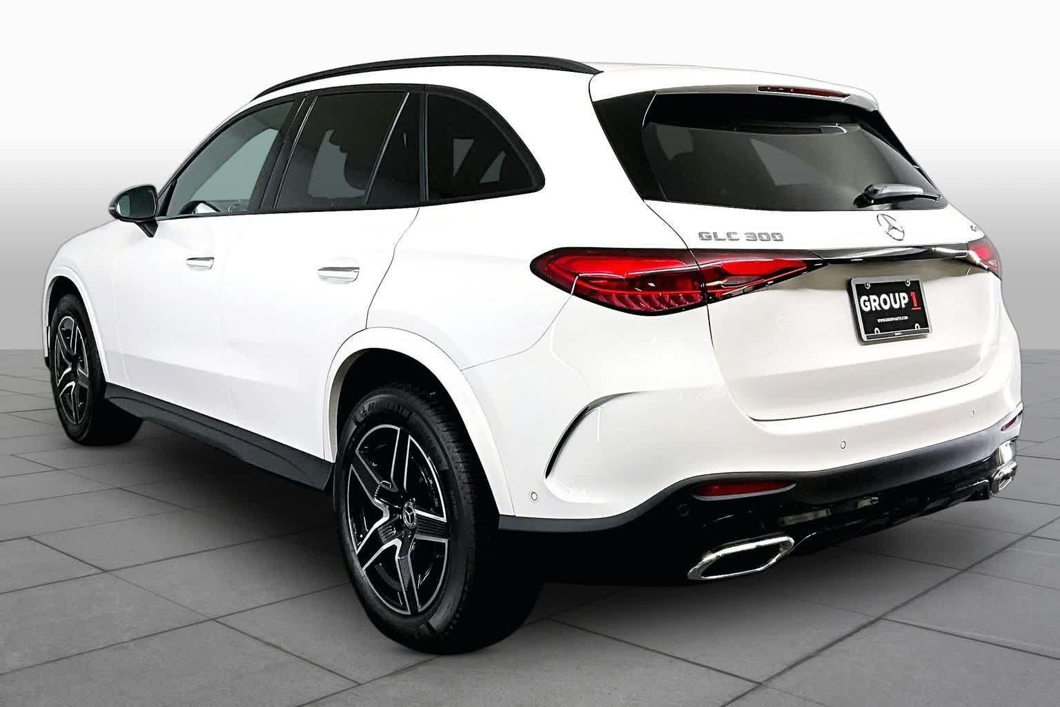 Used 2025 Mercedes-Benz GLC 300 4MATIC image 12