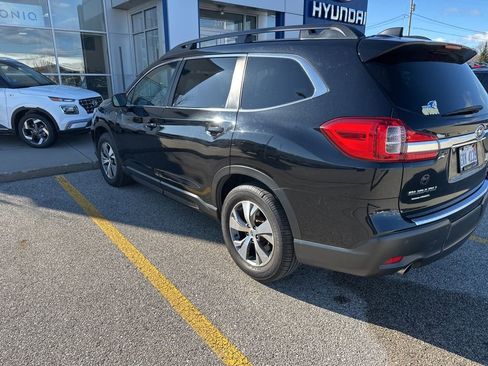 Used 2019 Subaru Ascent Premium w/ Popular Package #4 image 3