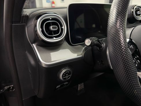 Used 2023 Mercedes-Benz C 300 4MATIC Sedan image 16