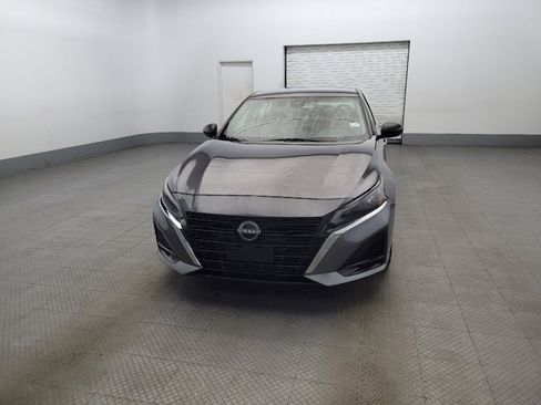 Used 2024 Nissan Altima 2.5 SV image 15