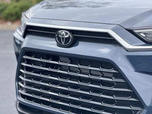 Certified 2026 Toyota Grand Highlander XLE image 9