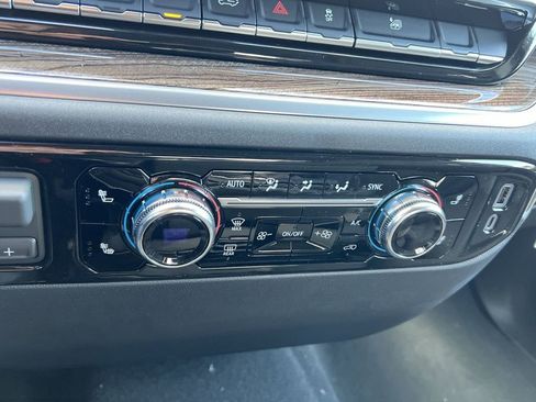 New 2026 GMC Sierra 1500 Elevation image 21