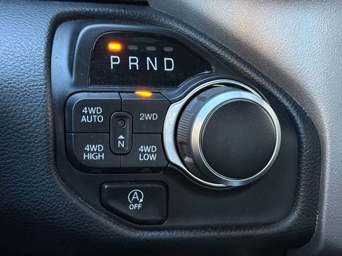 Used 2021 RAM 1500 Big Horn image 16