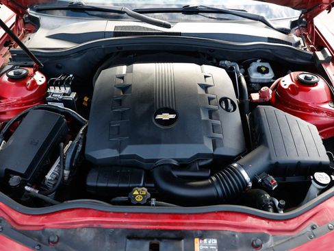 Used 2014 Chevrolet Camaro LT image 40