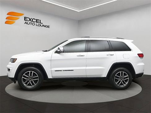 Used 2021 Jeep Grand Cherokee Limited w/ Premium Lighting Group image 2