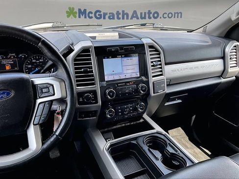 Used 2017 Ford F250 Lariat w/ Lariat Value Package AWD/4WD image 11