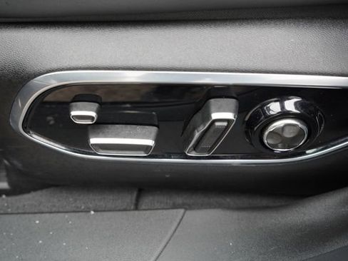 Used 2024 Jeep Wagoneer Launch Edition image 25